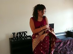 Sucer une bite, Femme couguar, En levrette, Hard, Indienne, Léchez, Chatte, Suçant