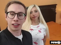 Velké kozy, Blondýna, Kuřba, Hd, Italské, Spodní prádlo, Bradavky, Různé pohledy