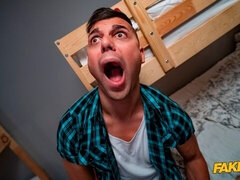 Obciąganie, Brunetka, Złapany, Podwójna penetracja, Hardcore, Hotel, Nastolatki, Trójkąt