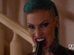 Bondage domination sadisme masochisme, Gros seins, Double pénétration, Femelle, Hard, Talons, Latex, Jouets