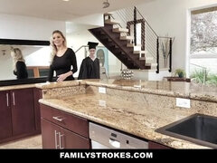 Veľké péro, Blondína, Prsnatá, Péro, Hardcore, Milf  mčbp, Realita, Nevlastná mama