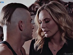 Baben, Blondin, Avsugning, Creampie, Hardcore, Milf, Tuttar