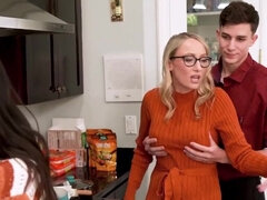 18 χρονον, Πίπα, Μελαχροινή, Χύσιμο, Ηδ, Pornstars, Έφηβος, Τεράστιος