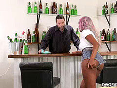 Минет, Семяизвержение, Черненькие, Сперма на лице, Затыкание рта, Дыра в стене, Молоденькие, Втроем