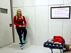 Anal, Beso negro, Amarrada, Castigada, Anilingus