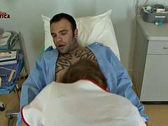 Grote mammen, Moeder die ik wil neuken, Softcore pornografie, Tieten likken