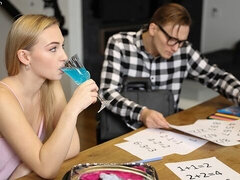 18 χρονον, Μεγάλος πούτσος, Ξανθιά, Πίπα, Σε στάση σκύλου στα τέσσερα, Φυσικά βυζιά, Έφηβος, Βυζιά