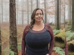 Busty Amateur Mom Mona Croft
