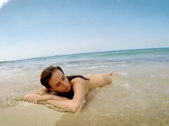 18 éves, Amatőr, Popó, Strand, Hatalmas hátsó, Filigrán alkatú, Nuni, Begyek